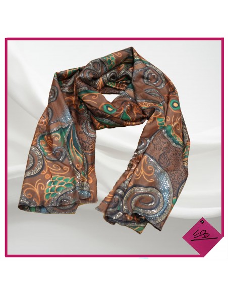 Foulard à motifs arabesques, dominance rouille et doré, toucher douillet,