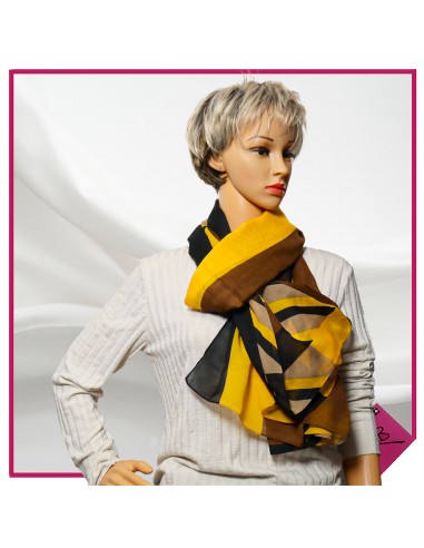 Foulard noir, chocolat, jaune, motifs géométriques