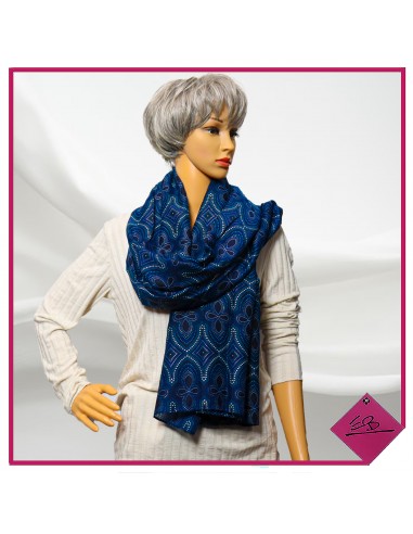 Foulard bleu, motif carré et ovale doré