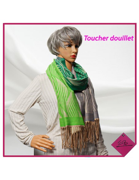 Echarpe douce, jacquard, vert et beige, finition franges