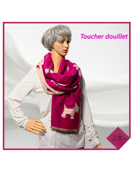 Echarpe douce fuchsia, réversible beige motif chien