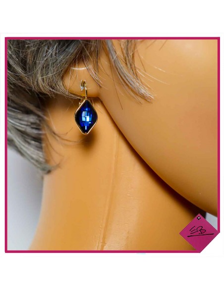 Boucle d'oreille dormeuse HAUTE QUALITE en acier doré, forme losange cristal BLEU