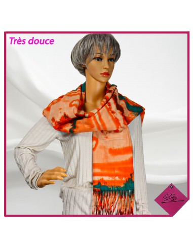 Foulard très doux, orange et vert, motif abstrait finition franges