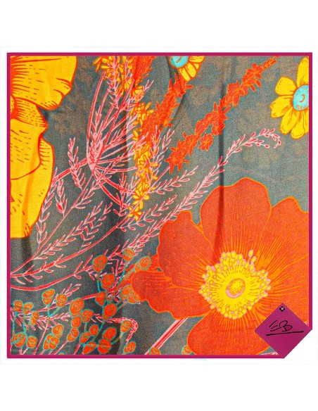 Foulard fond marine, bouquets de fleurs à dominance moutarde