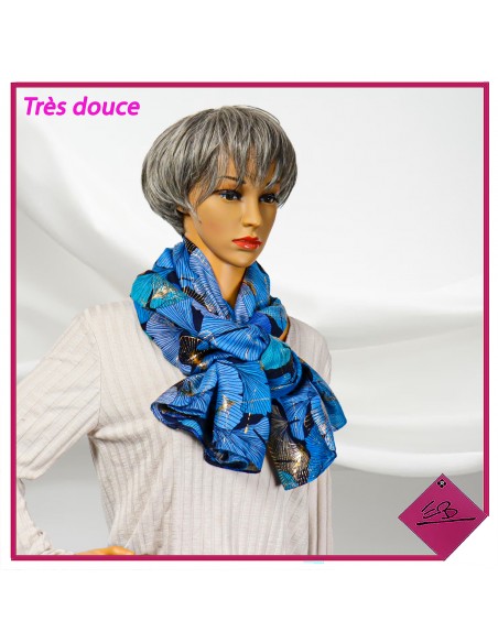 Foulard très doux bleu, fleurs de ginko,