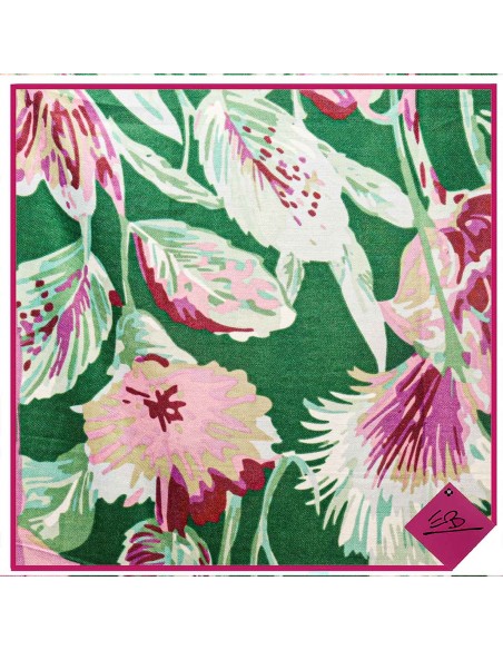 Foulard très doux à dominance VERTE, motif pivoines